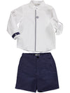 Conjunto de menino de calção azul marinho com camisa branca