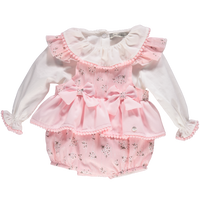 Conjunto de menina com estampado floral rosa e folhos
