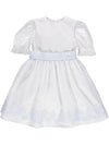 Vestido branco de festa com detalhes azuis