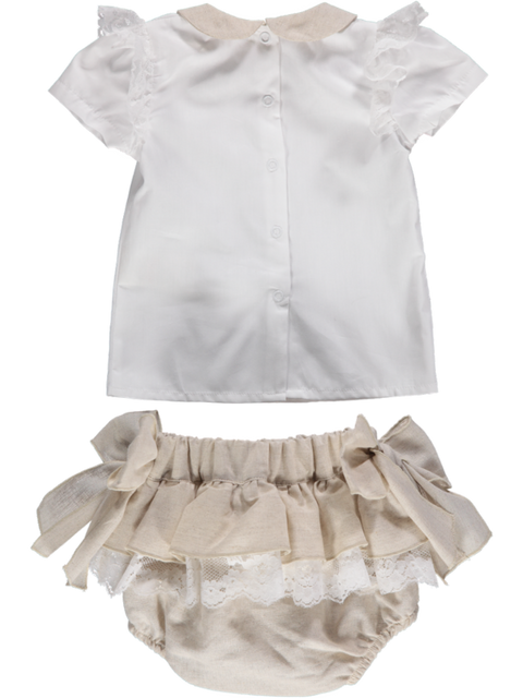 Conjunto de menina beige e branco de top e calção