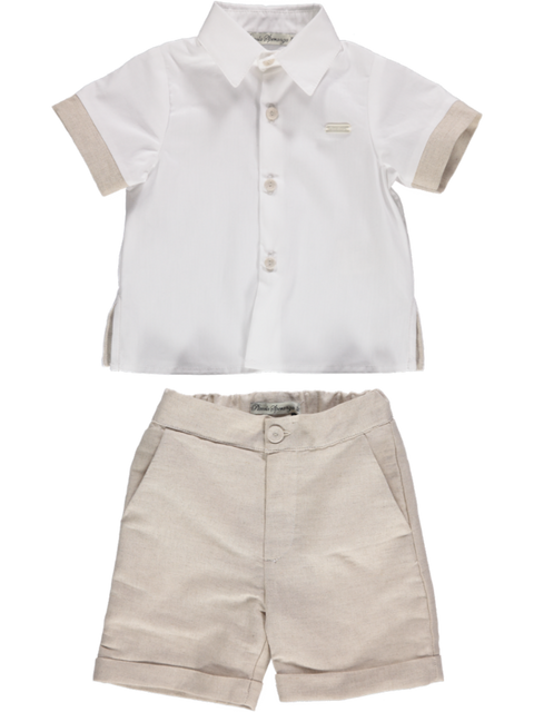 Conjunto de menino de calção beige e camisa branca