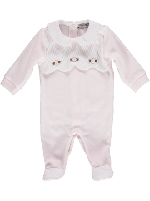 Babygrow rosa com peito branco e flores