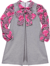 Vestido cinzento e rosa tigrado