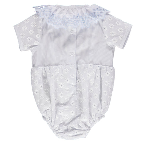 Body azul para menina bebé com bordado floral e renda
